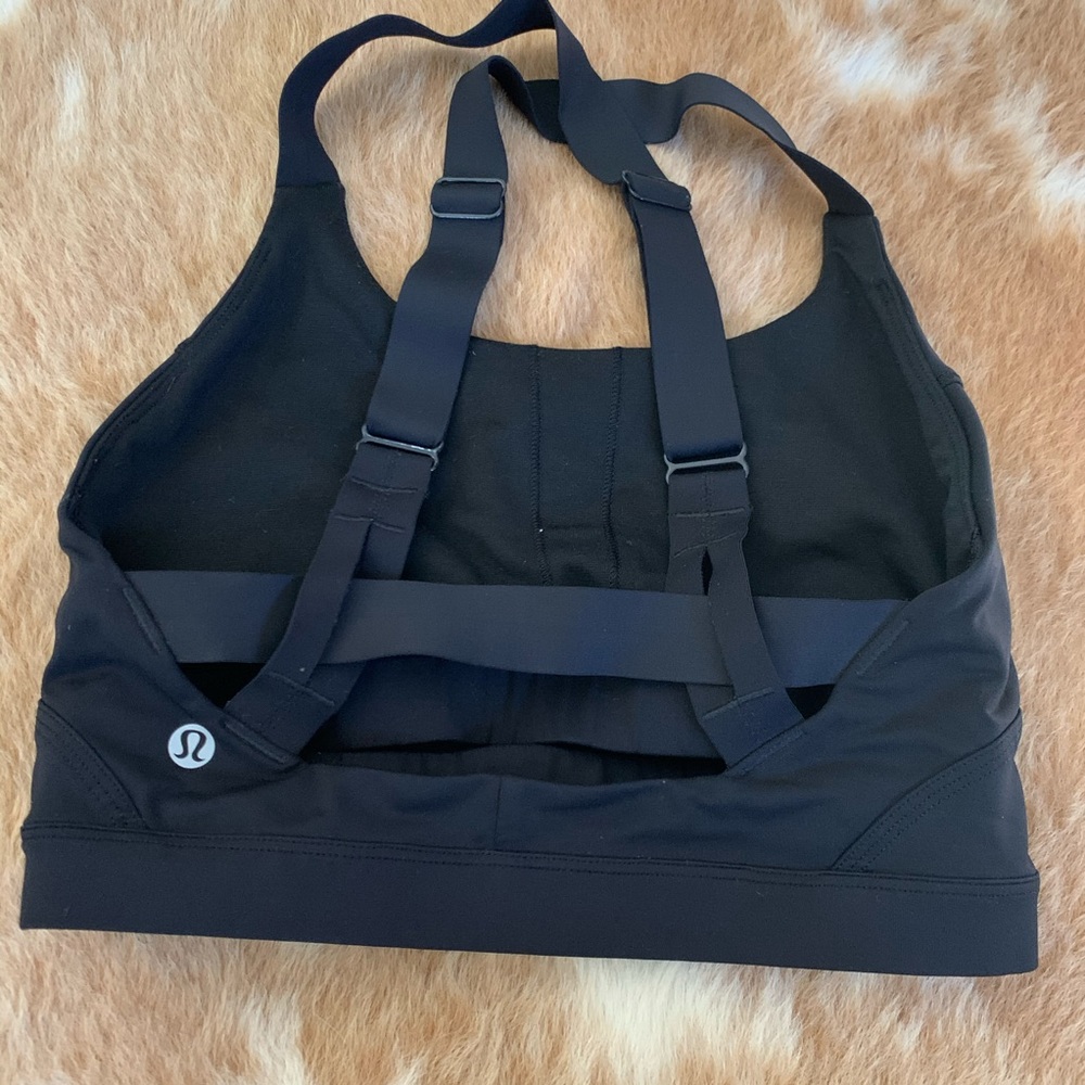Lululemon sexy workout bra, Size 4, never worn